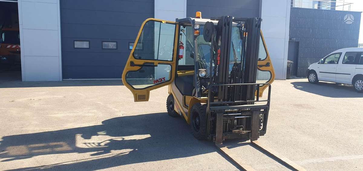 TCM FD25T6, forklifts