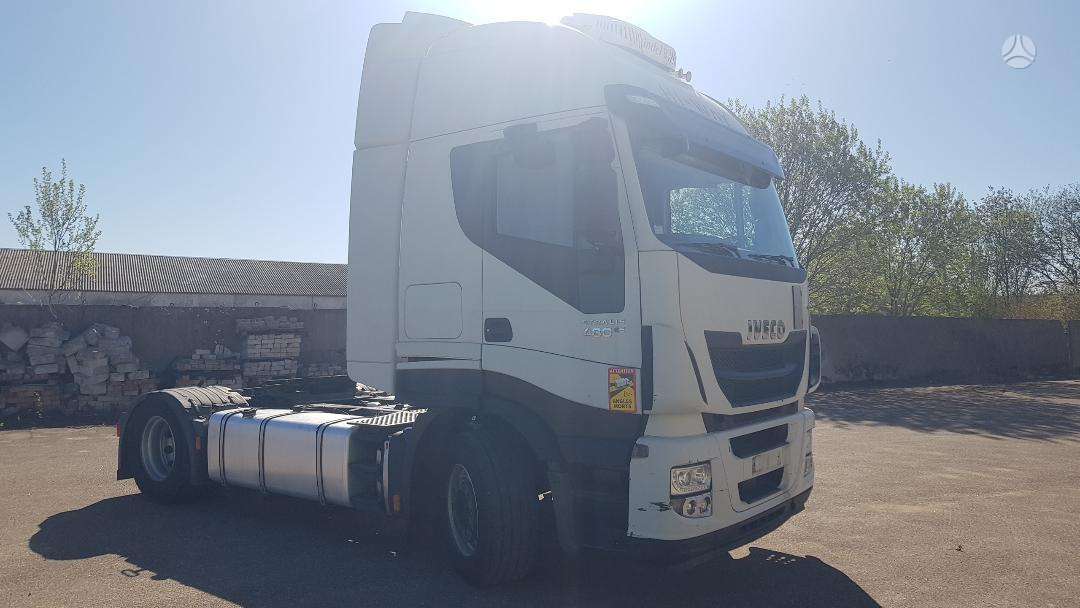 Iveco Stralis, vilkikai