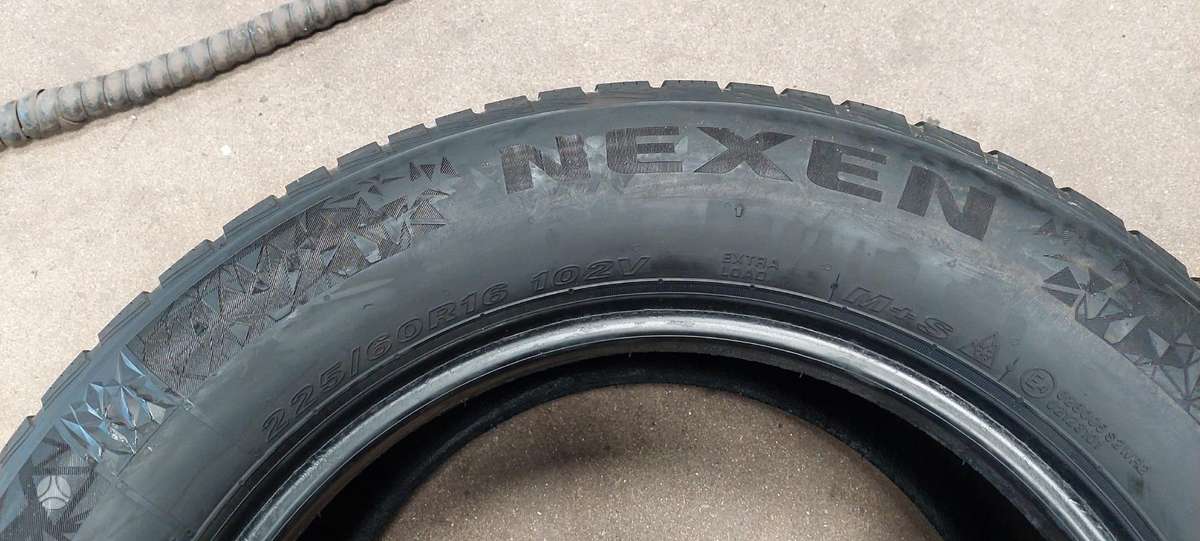 Nexen, žieminės 225/60 R16
