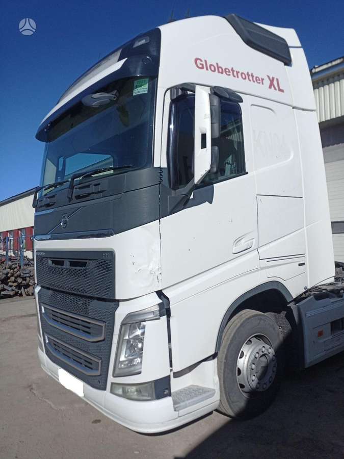 Volvo FH, semi-trailer trucks