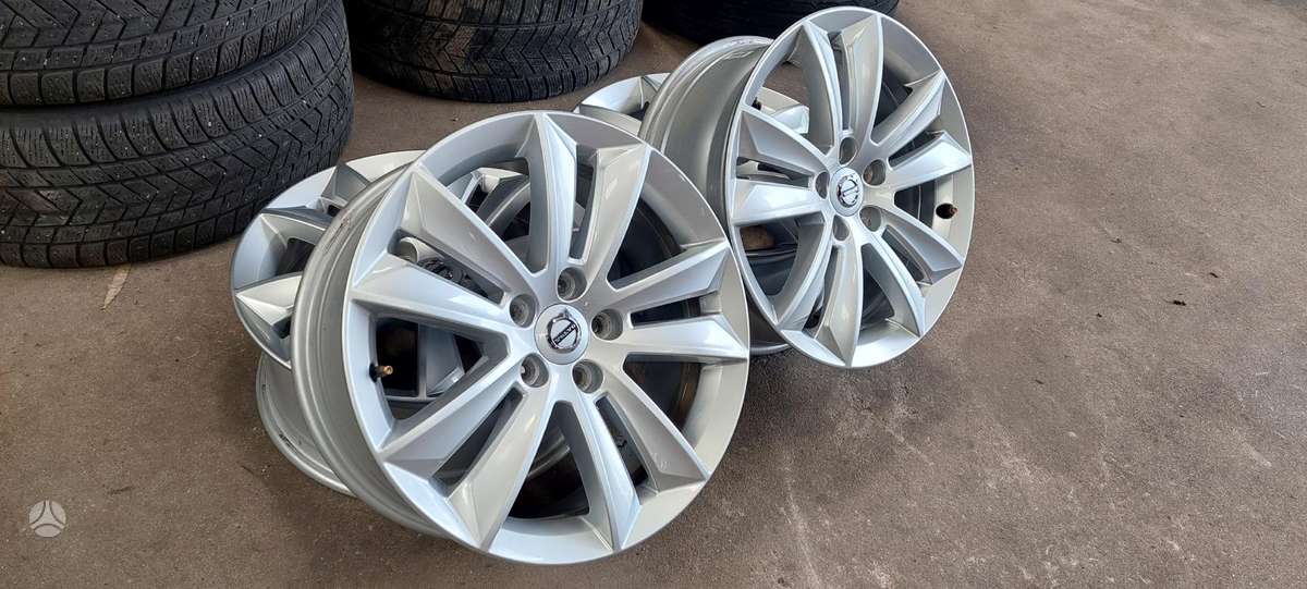 Volvo, lengvojo lydinio, R17