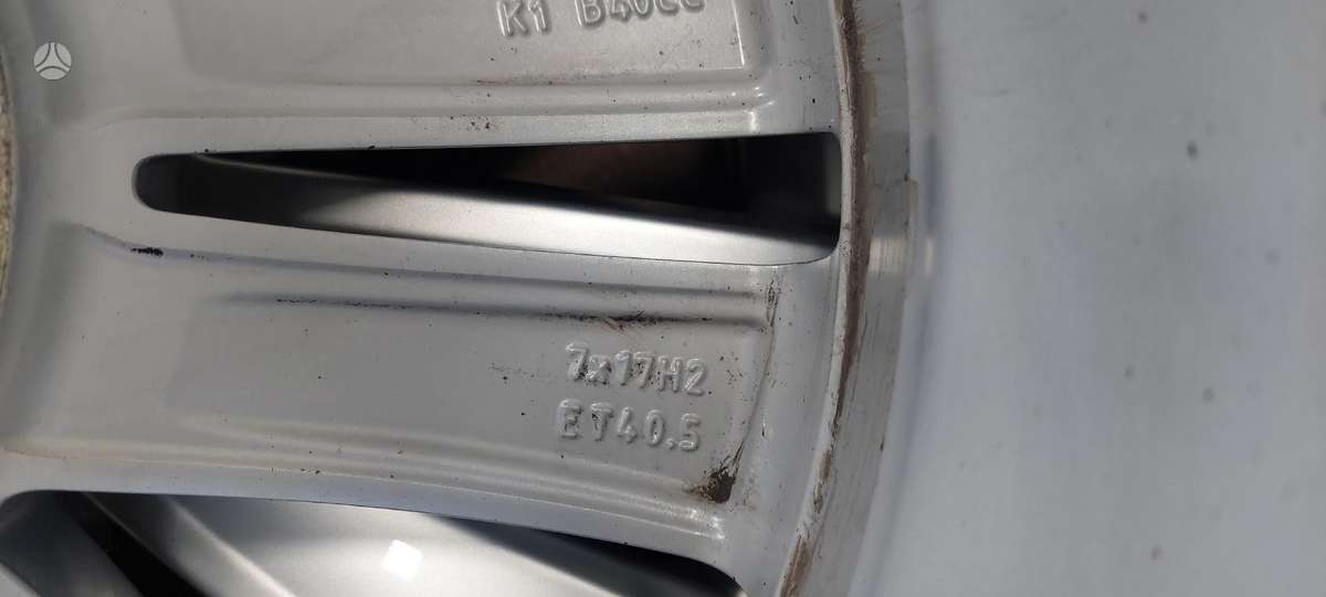 Volvo, lengvojo lydinio, R17