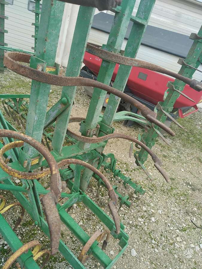 John Deere 600, kultivatoriai,akėčios