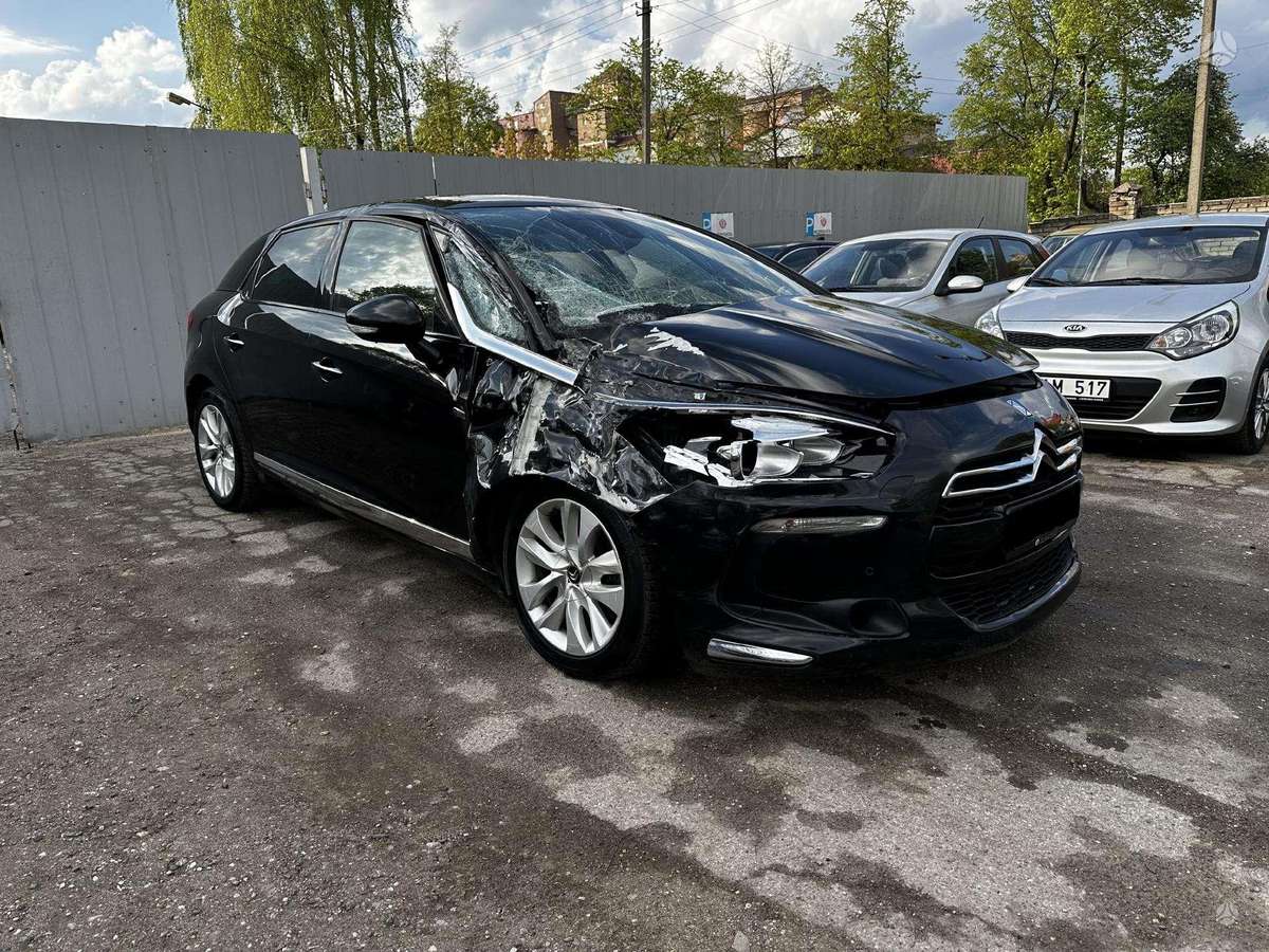 Citroen DS5 rezerves daļās