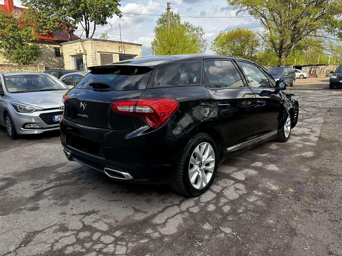 Citroen DS5 dalimis