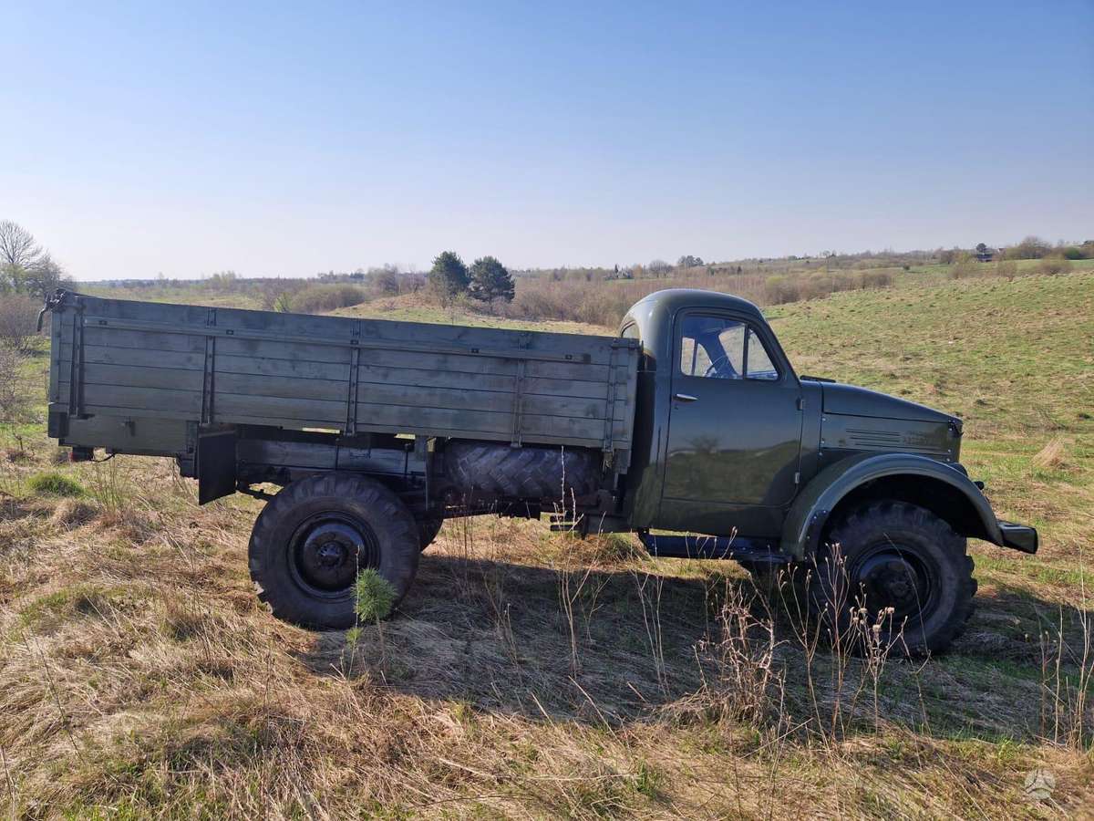 GAZ 63, bortu