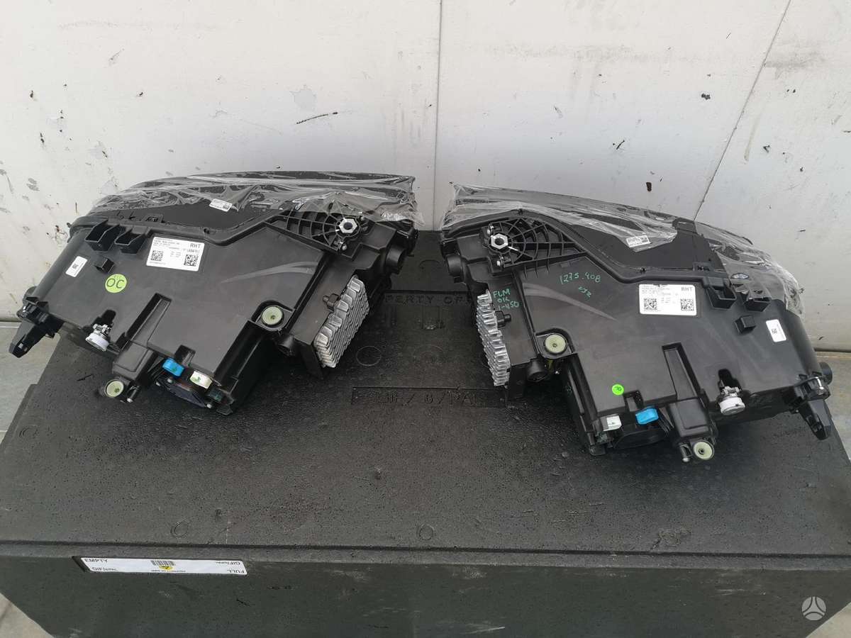 BMW X7 lights