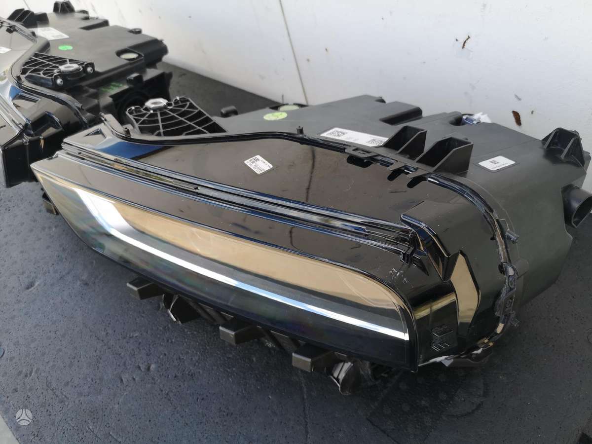 BMW X7 lights