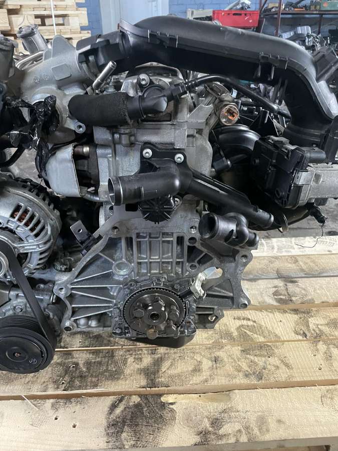 Volkswagen Golf, CBZ, двигатель