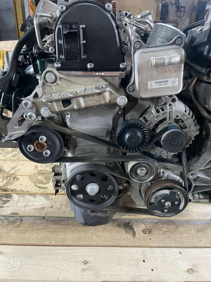 Volkswagen Golf, CBZ, engine