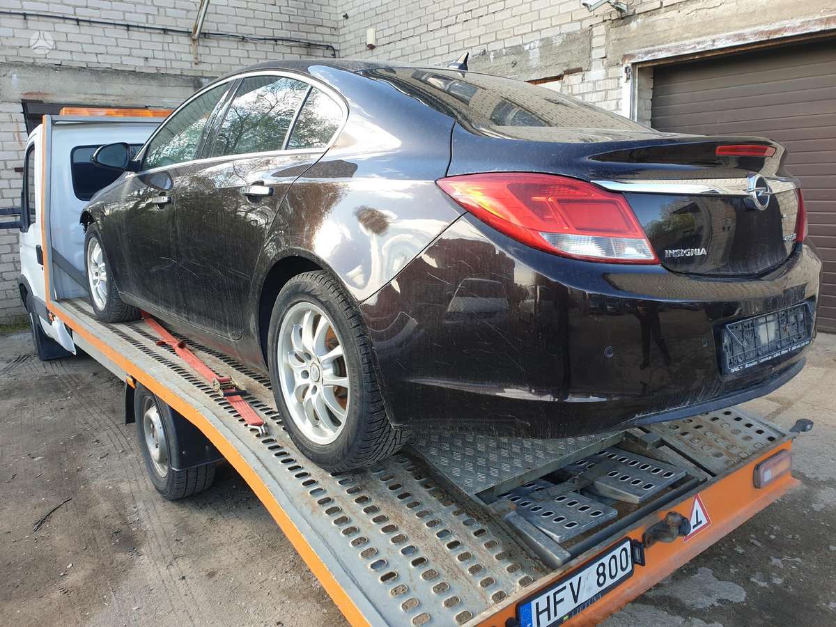 Opel Insignia for parts