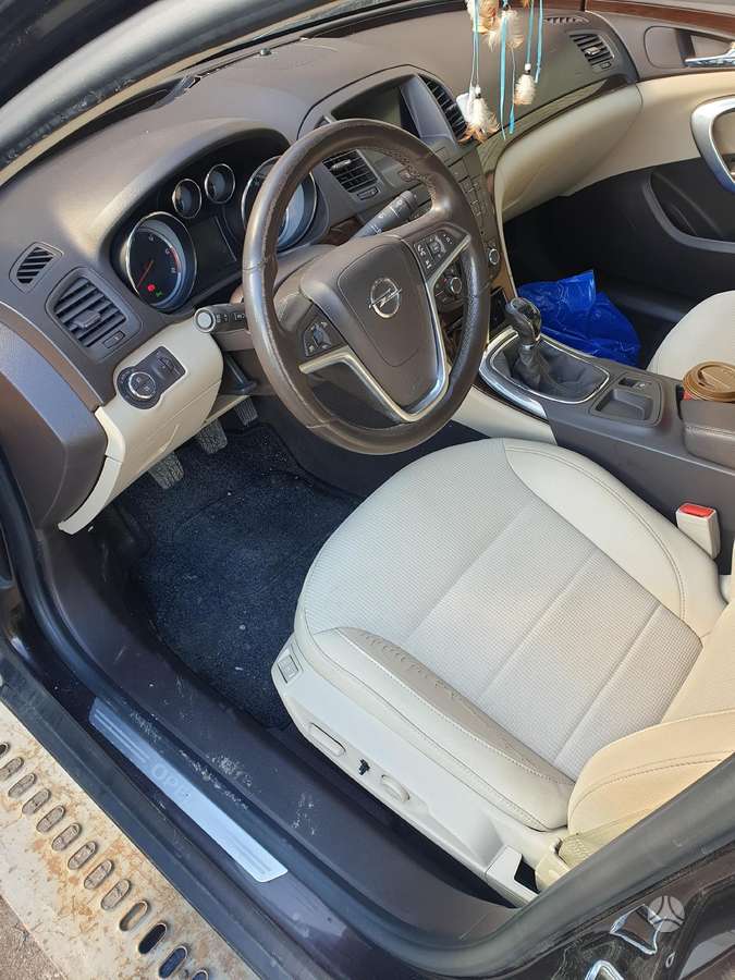 Opel Insignia for parts