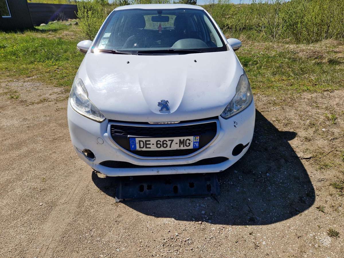 Peugeot 208 rezerves daļās