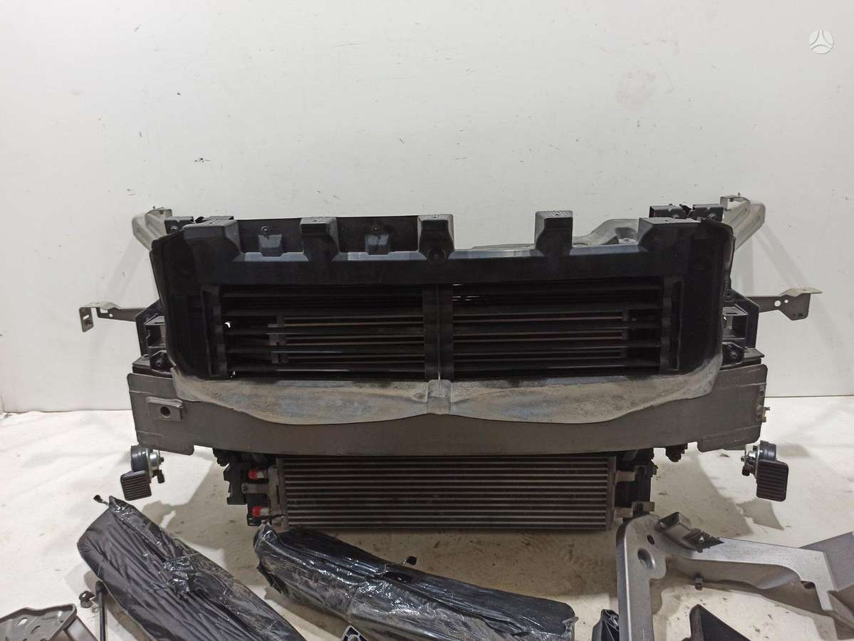Volvo XC40 apdailos detalės