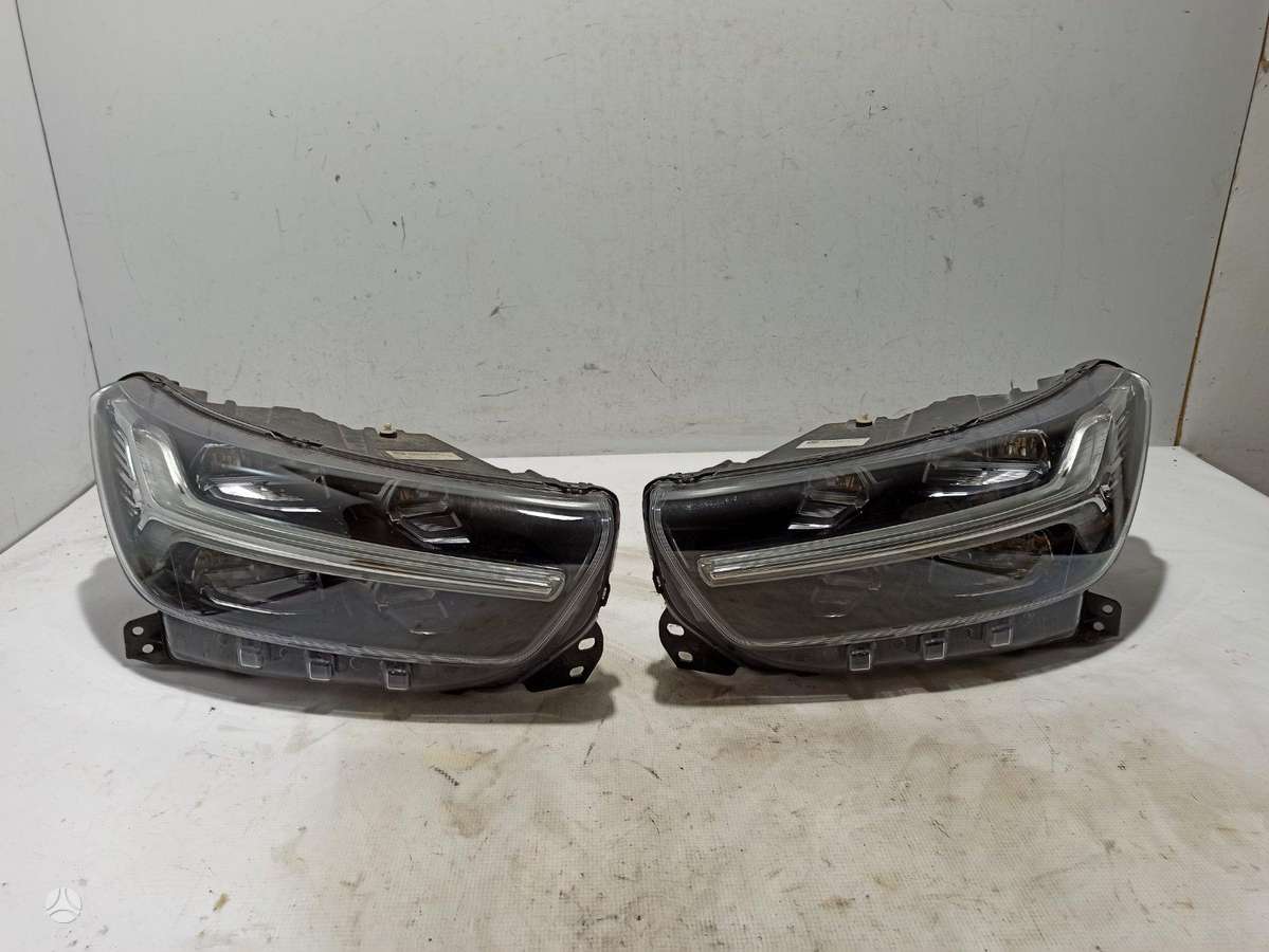 Volvo XC40 apdailos detalės