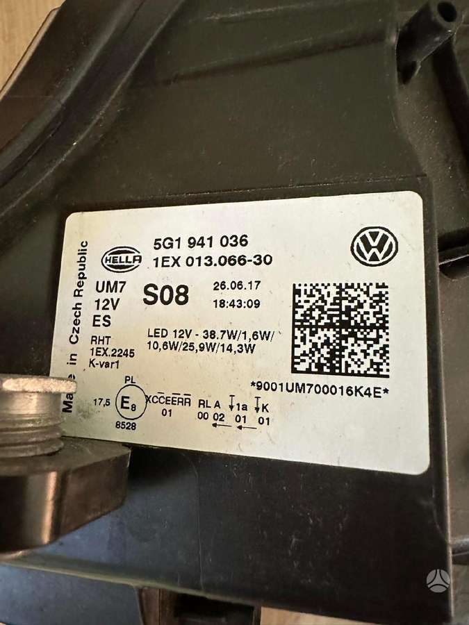 Volkswagen Golf lights