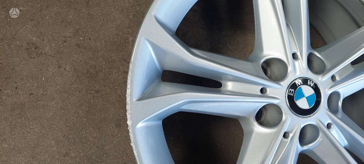 BMW, lengvojo lydinio, R18
