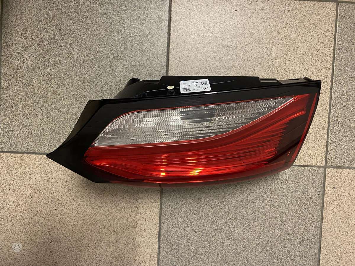 Chrysler Pacifica детали салона