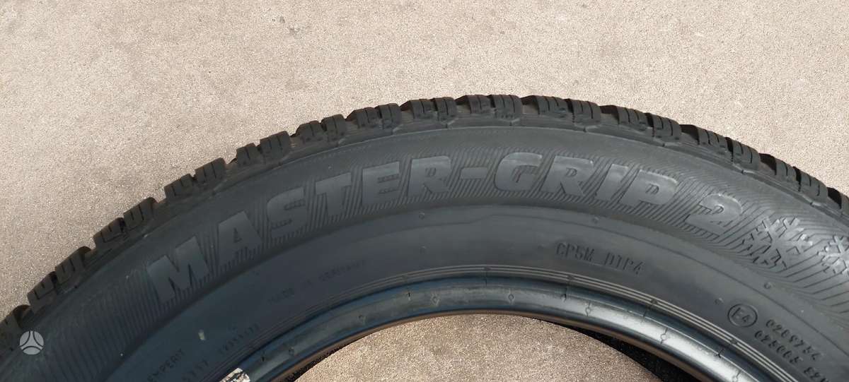 Semperit, žieminės 215/60 R16