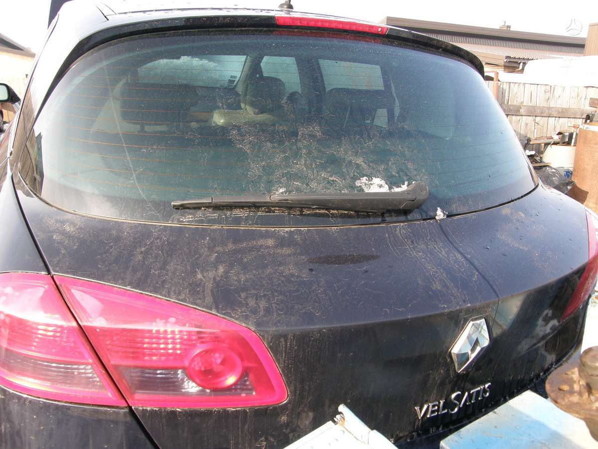 Renault Vel Satis Automobilis dalimis