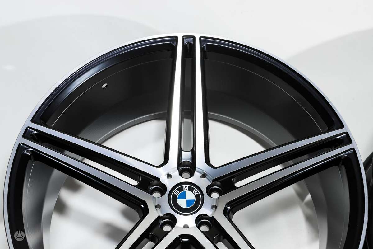 BMW, lengvojo lydinio, R22