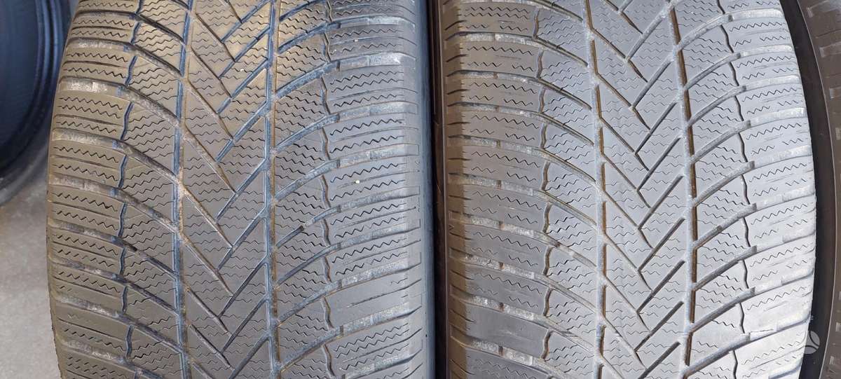 Bridgestone, зимние 255/45 R19