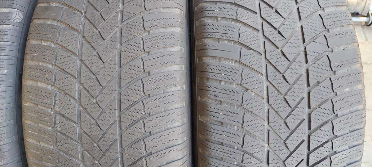 Bridgestone, зимние 255/45 R19