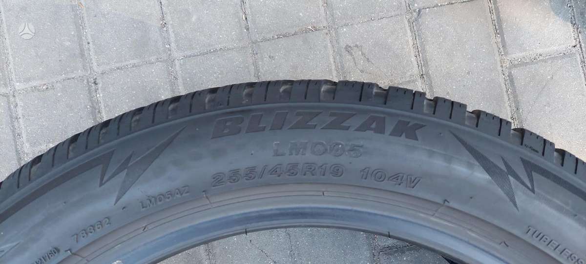 Bridgestone, winter 255/45 R19