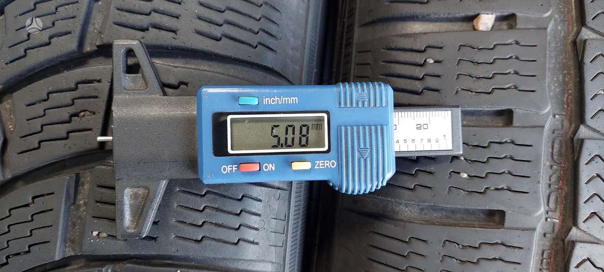 Nokian, зимние 235/40 R19