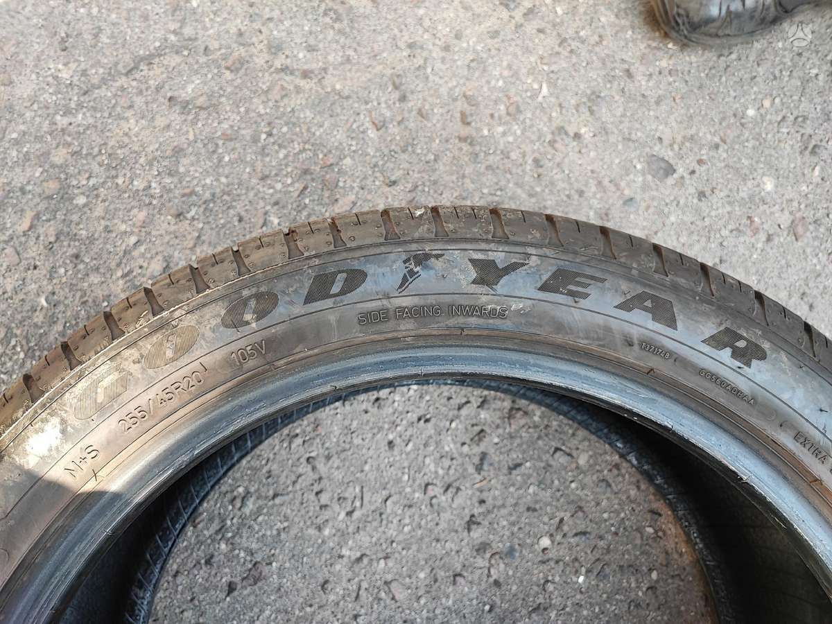 Goodyear Eagle sport run on flat, universalios 255/45 R20