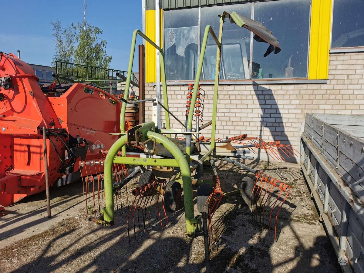 Claas Liner 430s, грабли