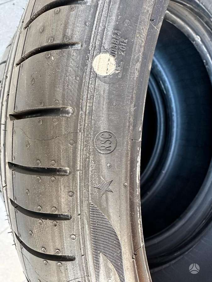 Pirelli P ZERO, vasarinės 225/35 R20