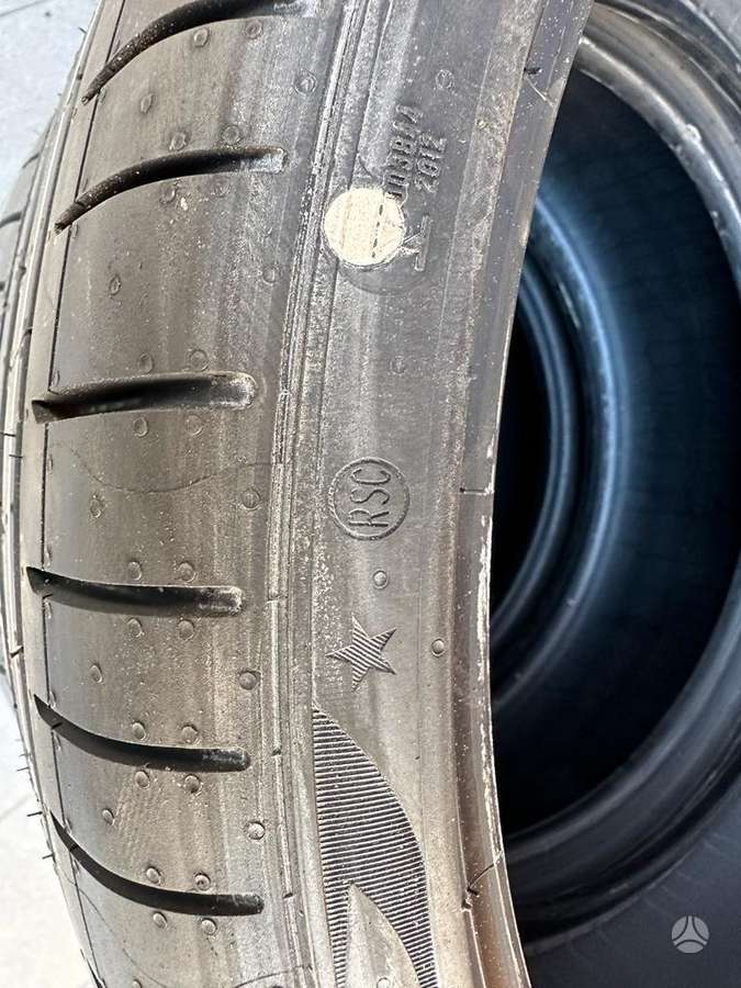 Pirelli P ZERO, летние 255/30 R20
