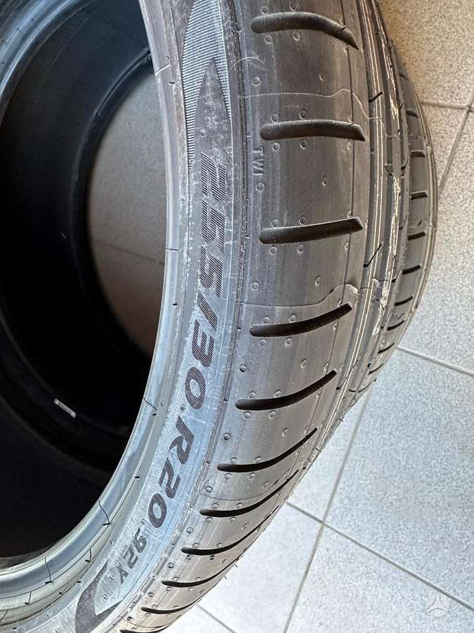 Pirelli P ZERO, vasaras 255/30 R20
