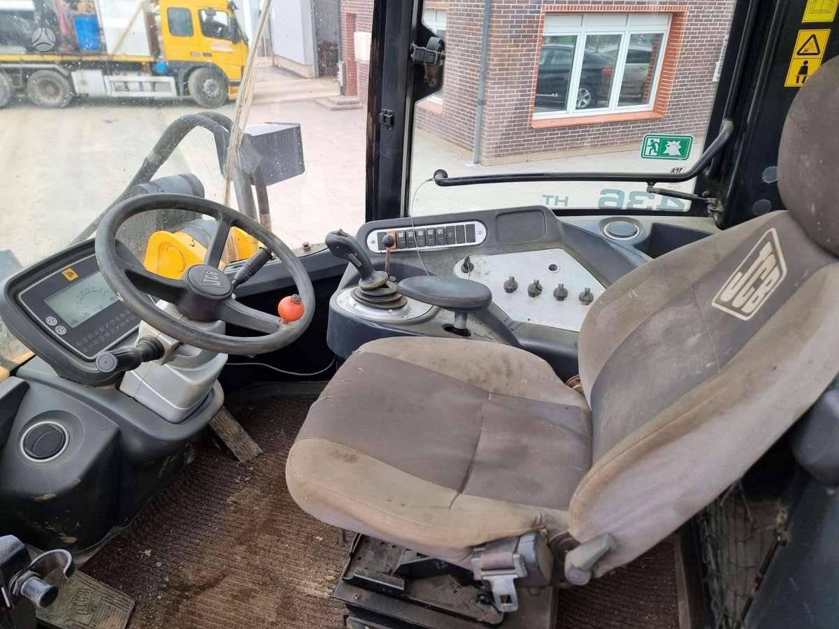 JCB 436 HT, фронтальные погрузчики