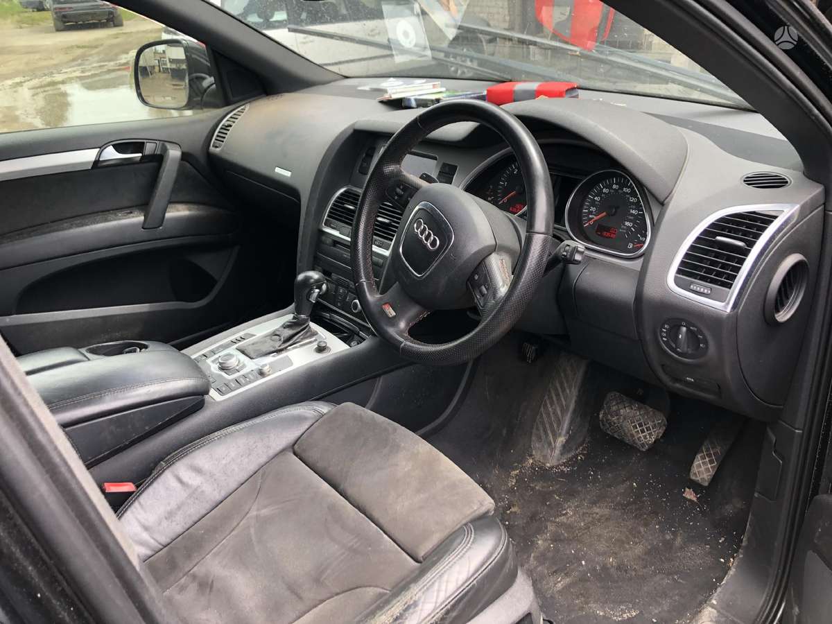 Audi Q7 rezerves daļās