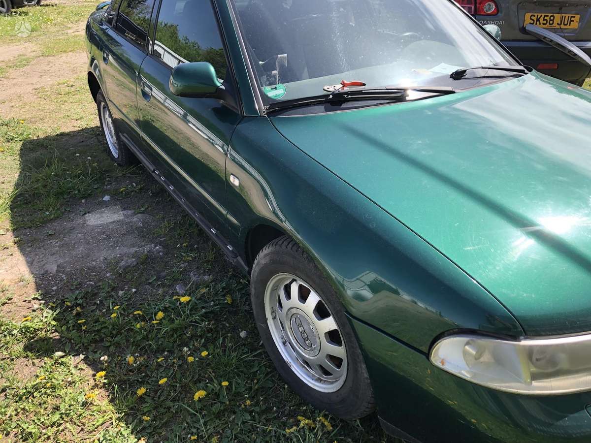 Audi A4 dalimis. dalimis