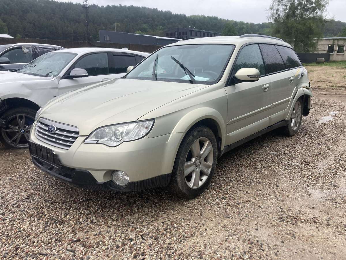 Subaru Outback Dėžės kodas tv1b7mfcbb kablys 121kw