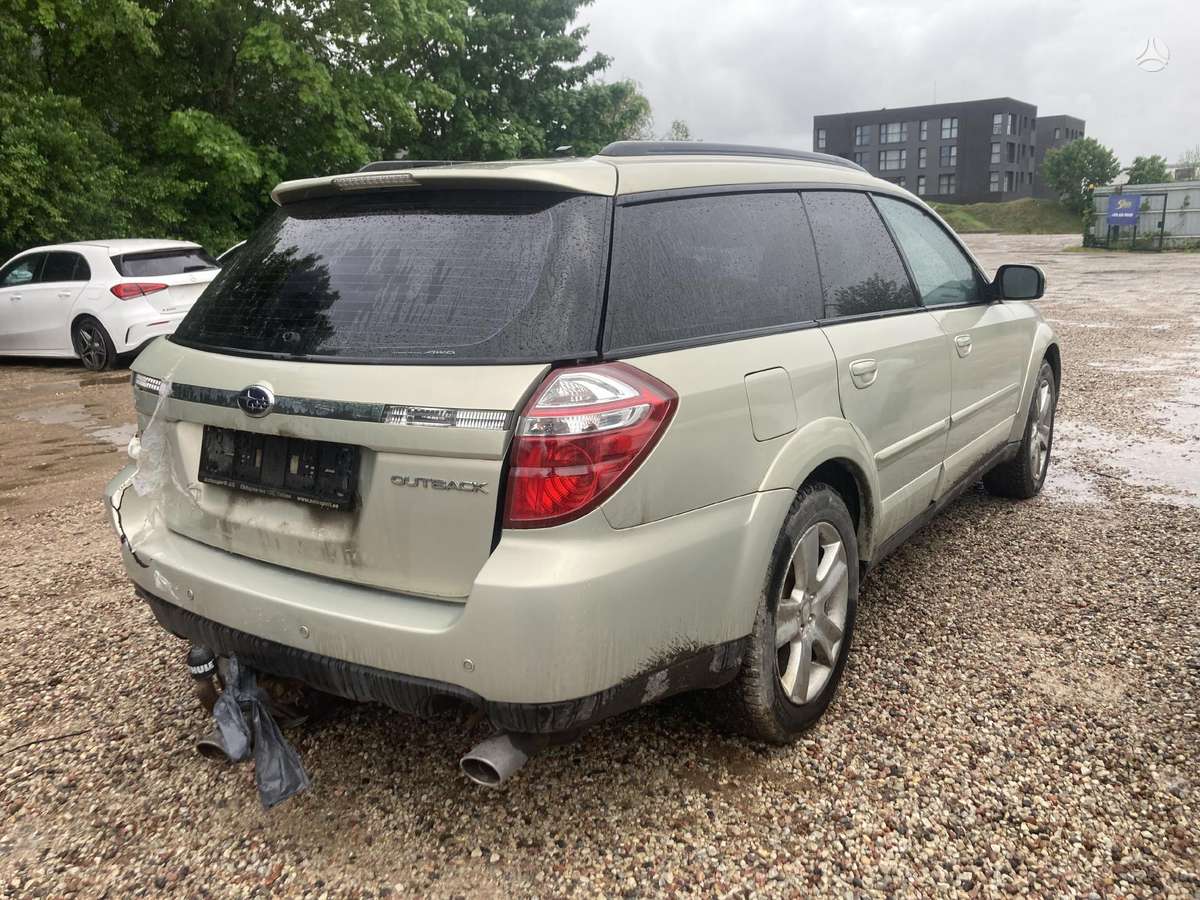 Subaru Outback Dėžės kodas tv1b7mfcbb kablys 121kw