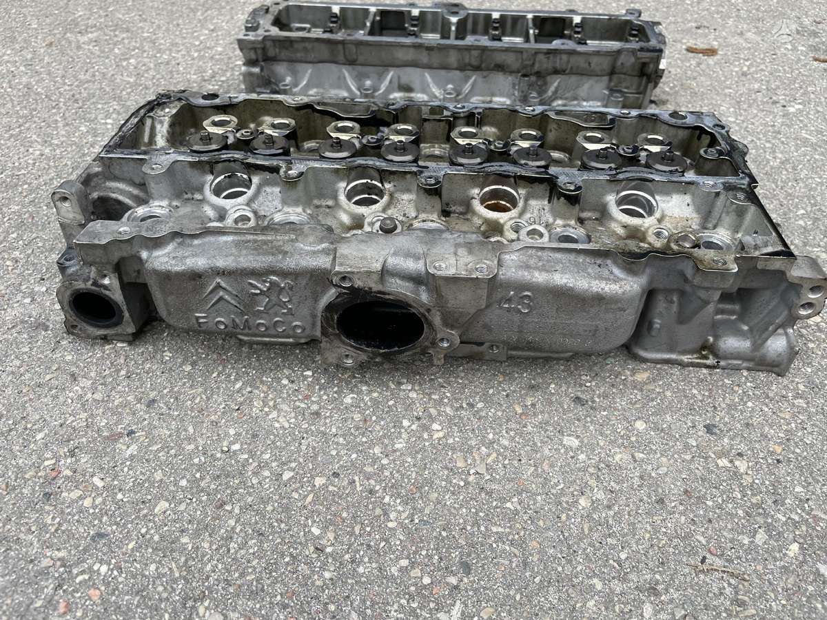 Volvo C30, D4162t, cylinder head