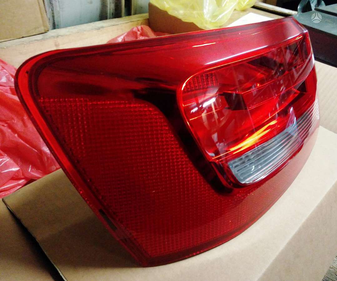 Audi A6 lights, roof rack