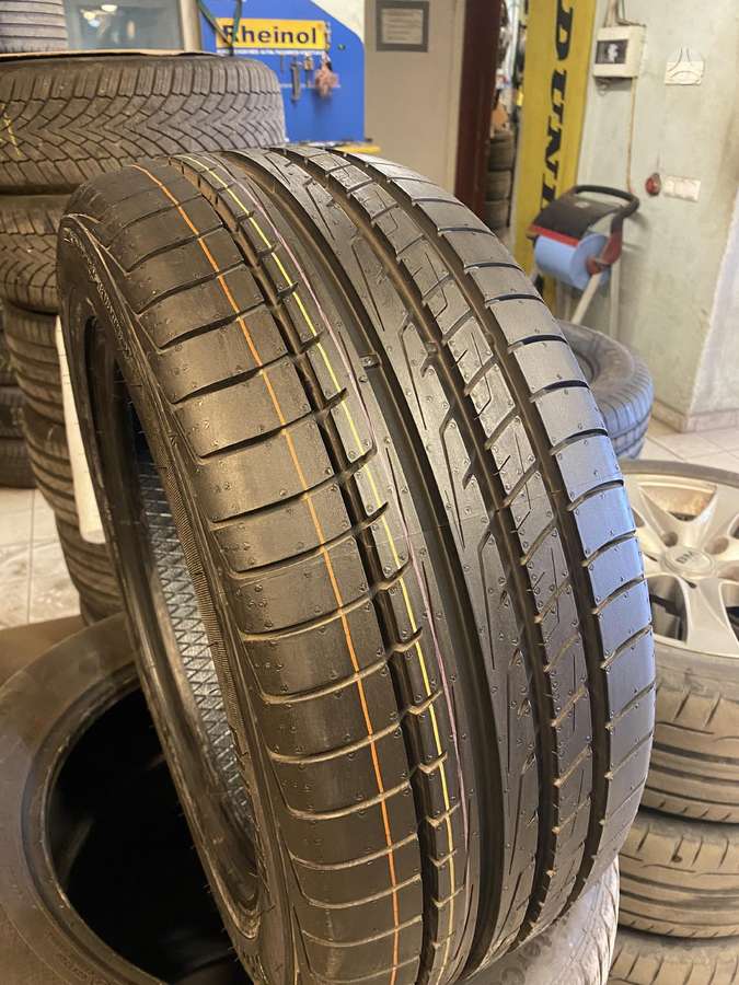 Diplomat UHP, summer 225/55 R16