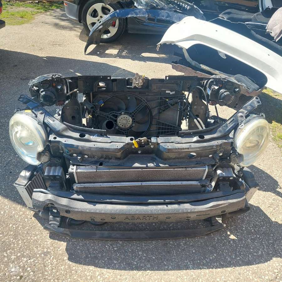 Fiat 500 Abarth kėbulo dalys