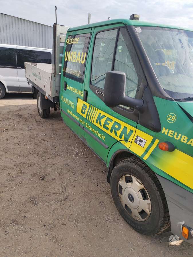 Ford Transit, passenger vans