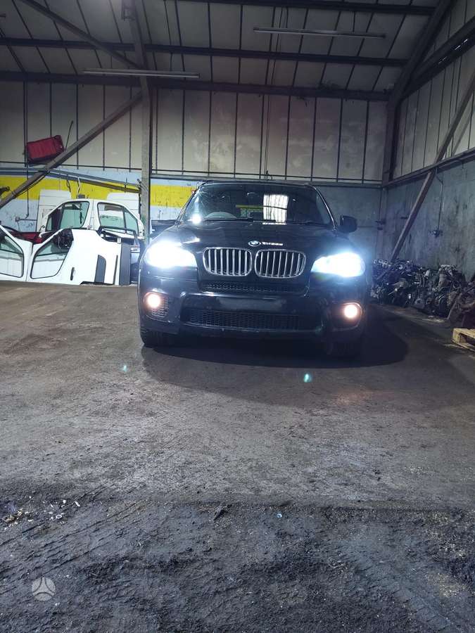 BMW X5 M по частям