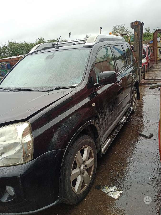 Nissan X-Trail по частям