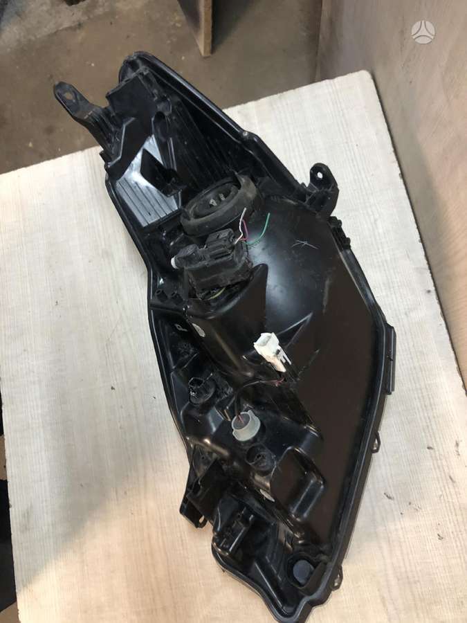 Toyota Yaris lights