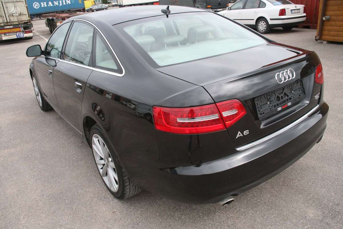 Audi A6, 3.0 l., saloon / sedan
