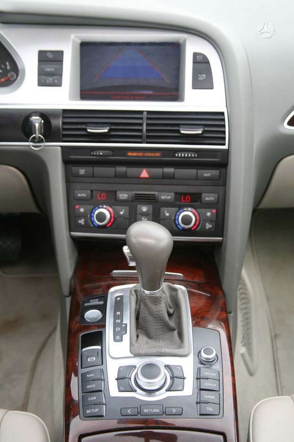 Audi A6, 3.0 l., saloon / sedan