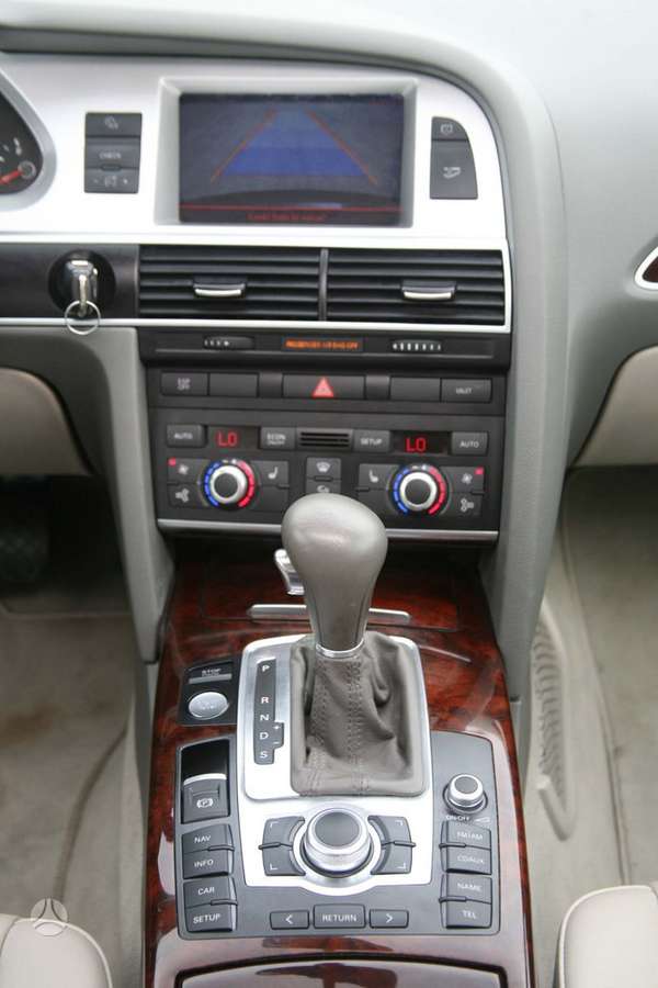 Audi A6, 3.0 l., sedanas